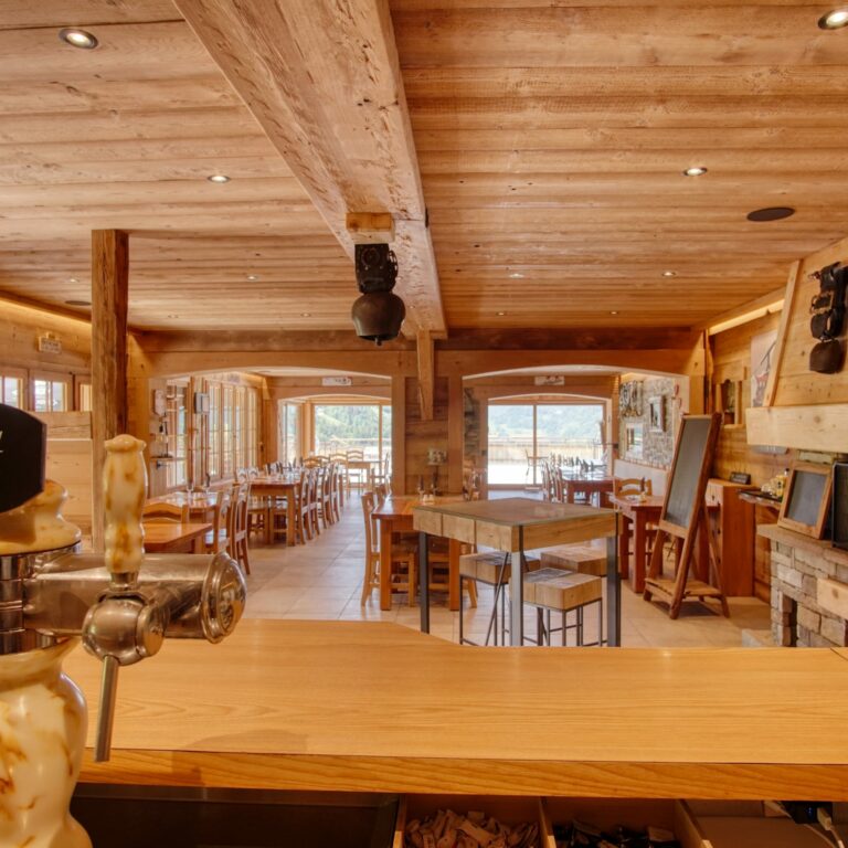 bar et restaurant la molliniere